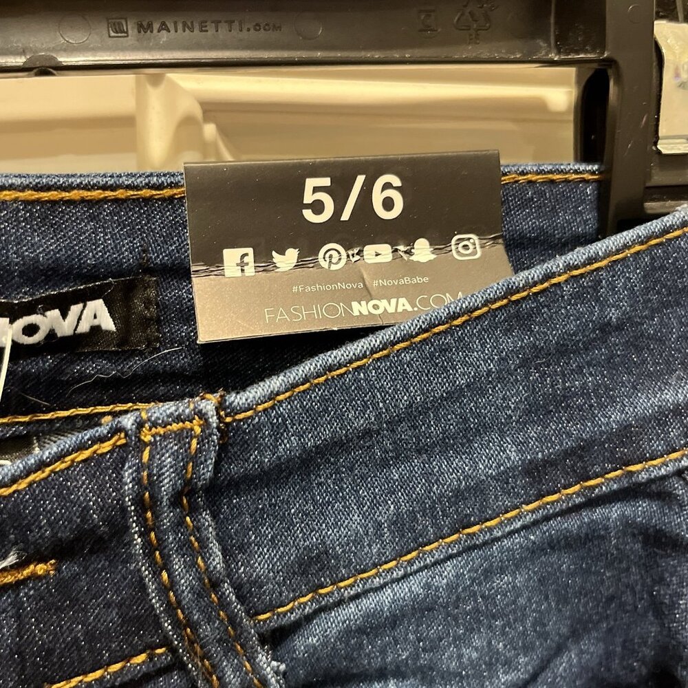 Distressed Jeans - Picture 7 of 11